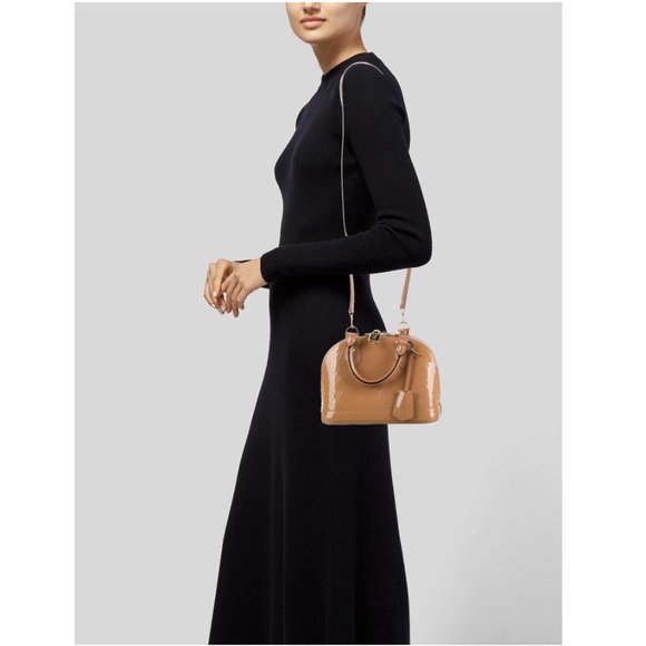 LIKE NEW - Louis Vuitton Monogram Vernis Alma BB - Picture 13 of 13